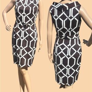 David Meister women’s 2 Chic brown White Geometric Dress sleeveless